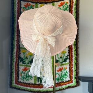 Pink Wide Brim Women’s Hat with Lace Bow NEW